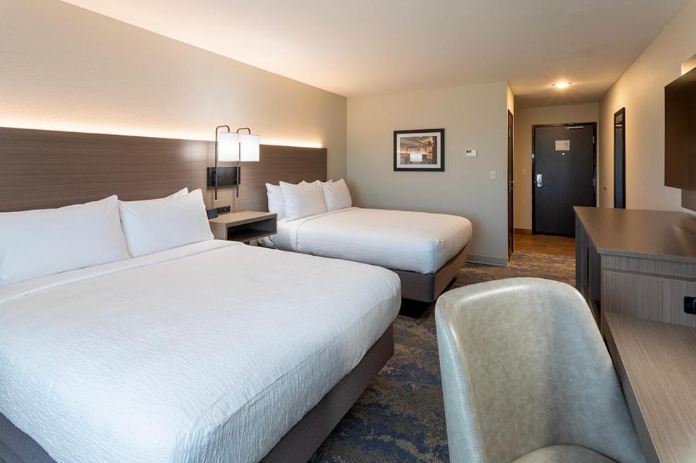 Grandstay Hotel & Suites Johnston-Des Moines, Ia Экстерьер фото